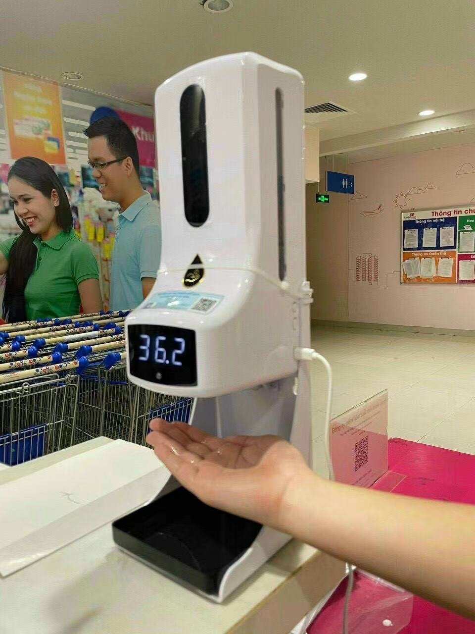 Máy đo nhiệt độ kết hợp máy rửa tay mua ở đâu ? giá bán bao nhiêu tiền tại tphcm ?