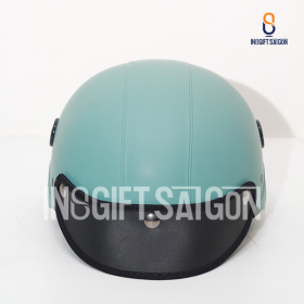 in logo lên nón bảo hiểm