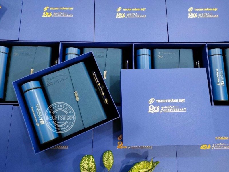 set quà sinh nhật cho nhân viên