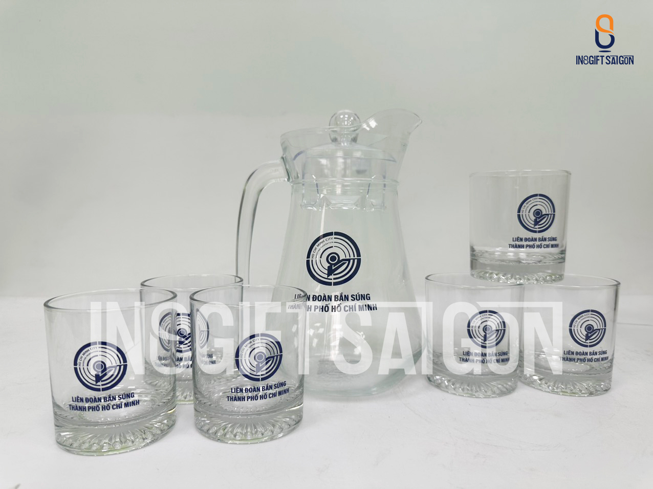 Bộ bình ly thủy tinh in logo - Sự lựa chọn hoàn hảo cho quà tặng Đại hội