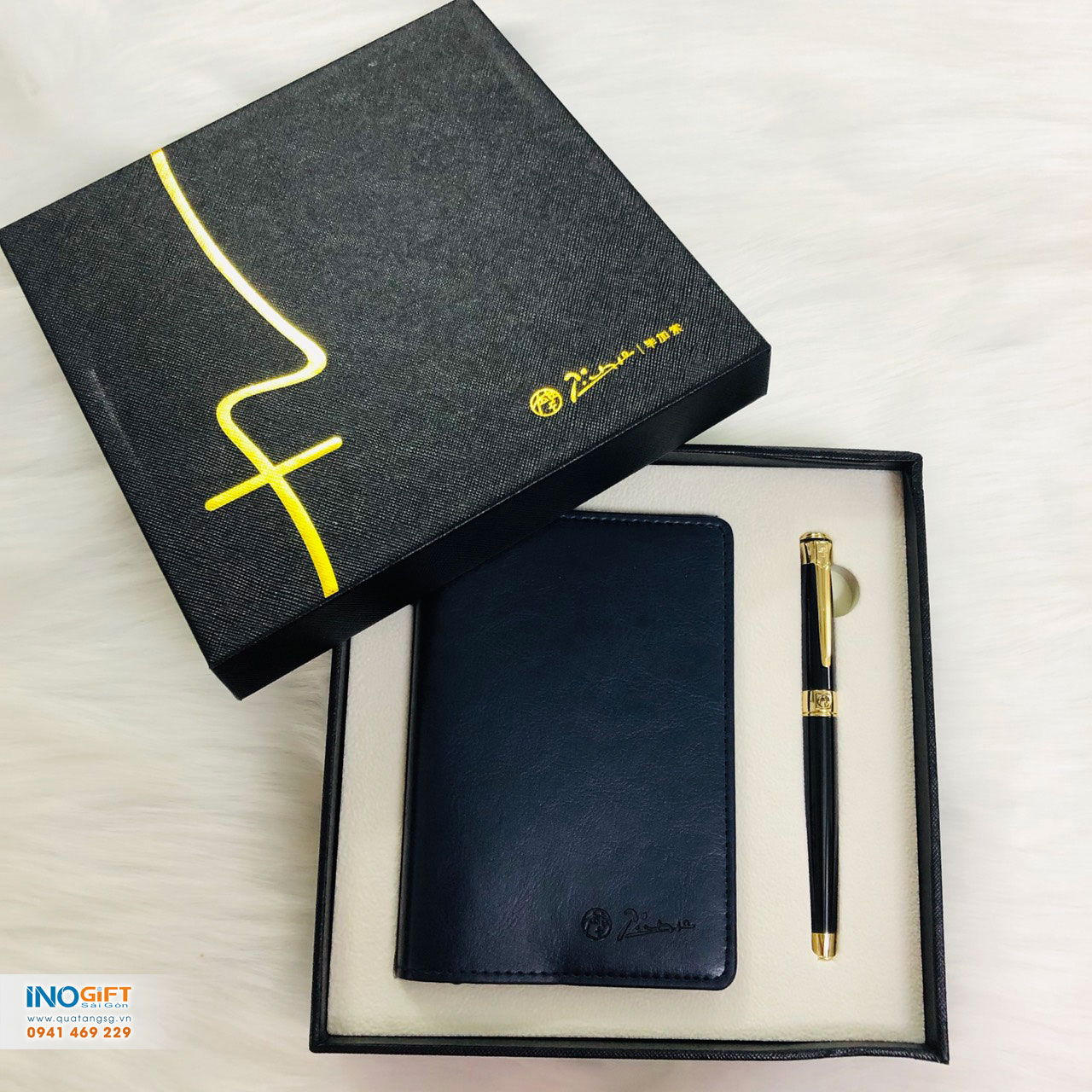 set quà tặng nhân viên