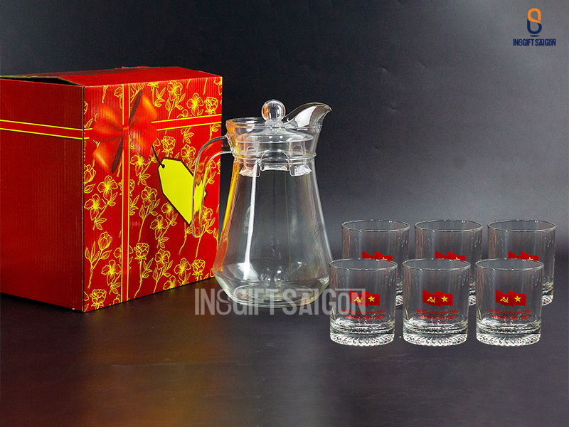 Bộ bình ly thủy tinh in logo - Sự lựa chọn hoàn hảo cho quà tặng Đại hội