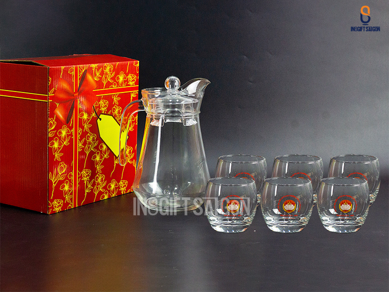 Bộ bình ly thủy tinh in logo - Sự lựa chọn hoàn hảo cho quà tặng Đại hội