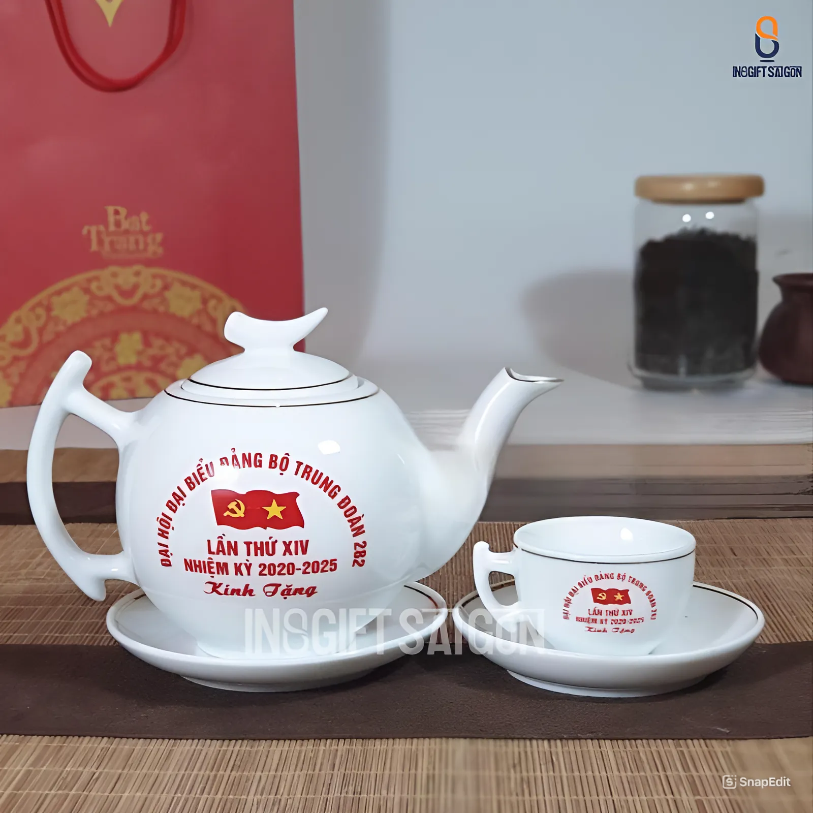 bộ ấm trà in logo quà tặng đại hội Đảng